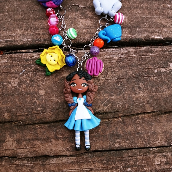 🌹🌺Alice in Wonderland🐛 Necklace🍄🍥 - Picture 5 of 6